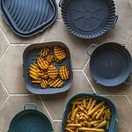 Plastikowe naczynia do smażenia i podawania frytek, naczynia do wędzenia i pieczenia, wytrzymałe i wielofunkcyjne akcesoria kuchenne, idealne do domowego gotowania i grillowania, zestaw do frytek.