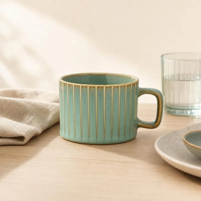 Filiżanka porcelanowa New Bone China 220 ml szałwiowa