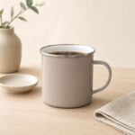 Kubek emaliowany 700 ml taupe