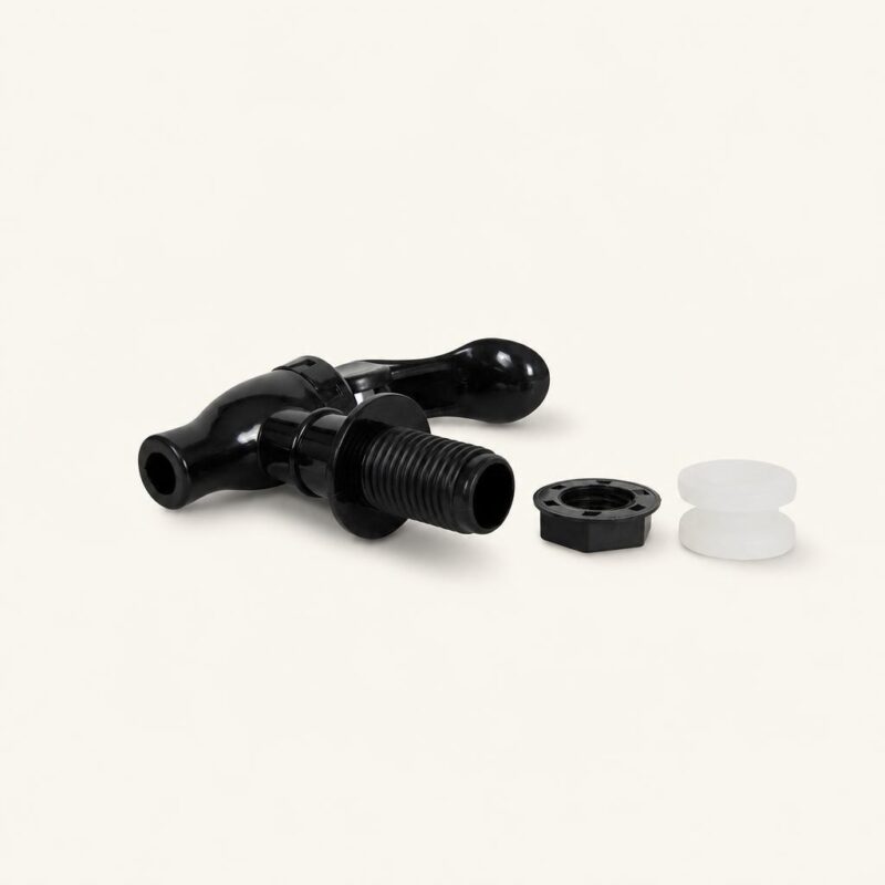 Kranik plastikowy czarny z uszczelką 18mm