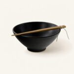 Miska ceramiczna ramen 1L czarna z pałeczkami