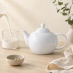Dzbanek ceramiczny z zaparzaczem 1 L biały