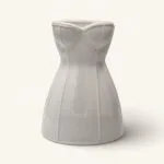 Wazon ceramiczny biały sukienka 17,5 x 26 cm