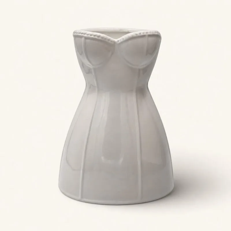 Wazon ceramiczny biały sukienka 17,5 x 26 cm