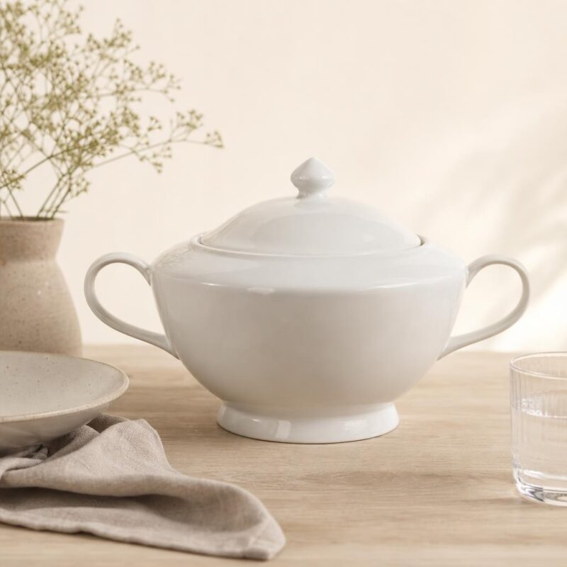 Waza porcelanowa z pokrywką 2,5 L biała